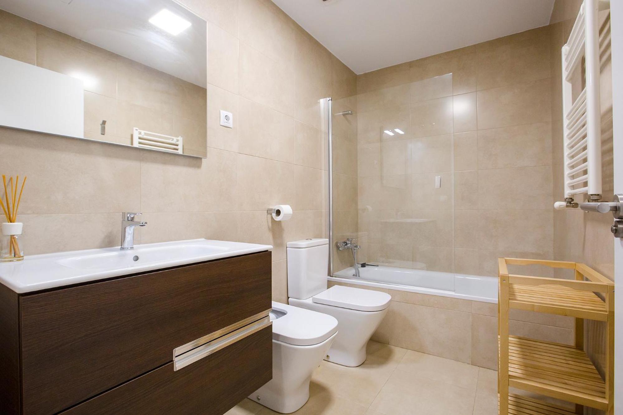 Telmo Nuevo Apartamento & Parking En Bilbaozorroza Buitenkant foto